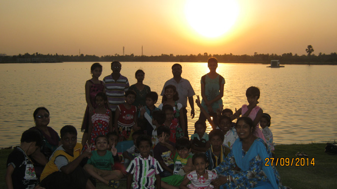 SMALL CHILDREN’S PICNIC TO ECO PARK, KOLKATA