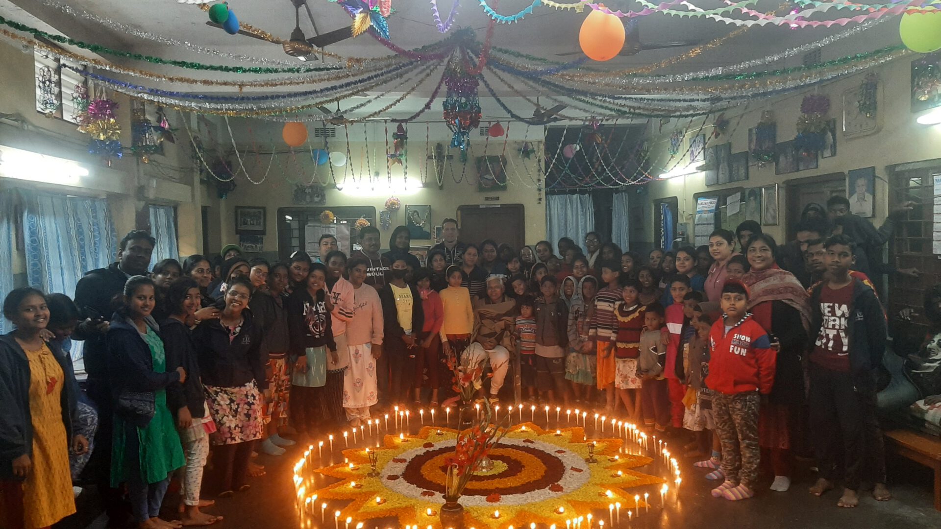 Celebration of Christmas with all the children of FAMILIA.